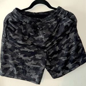 LuluLemon - Men’s - Small - Shorts - Camo - Black